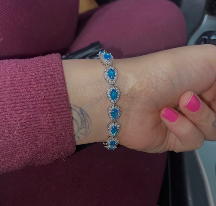 Review by shitney leigh