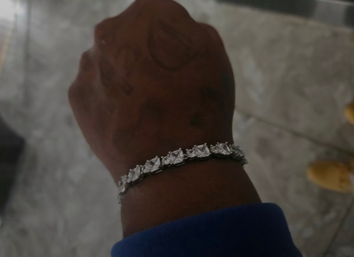 Review by jermainejohnson494